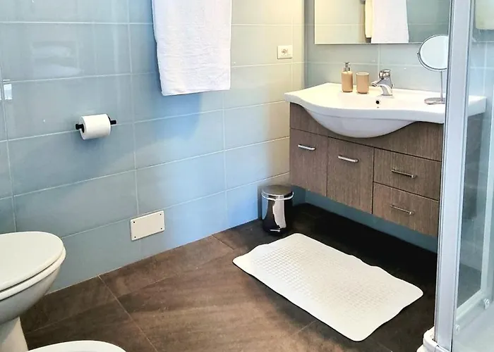 A Casa Di Nina & Turi Con Giardino E Veranda * דונגו